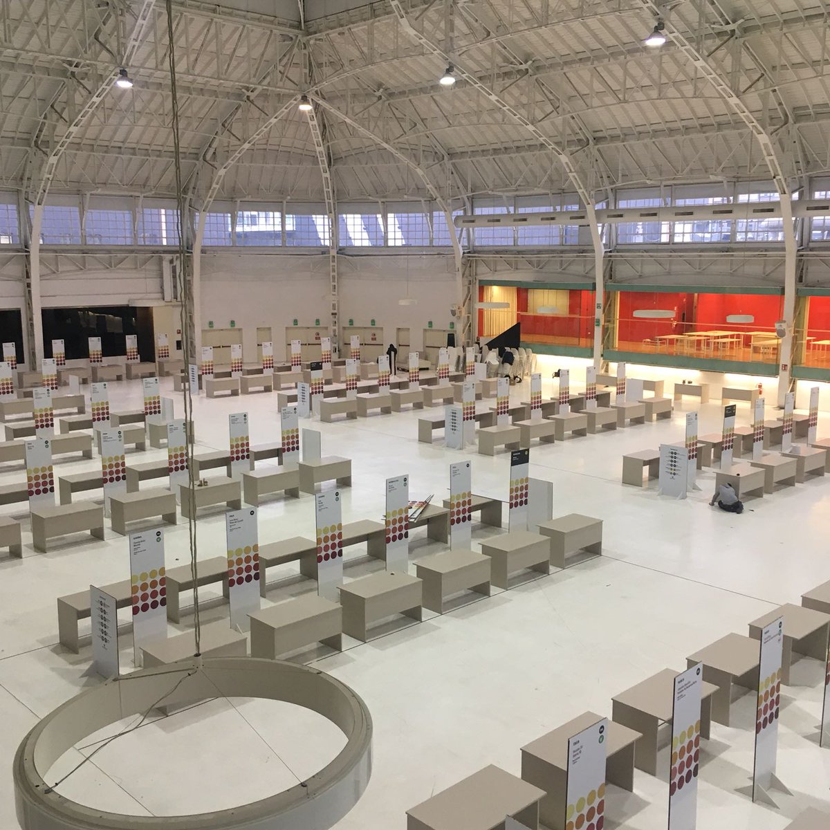 Live Wine tweet media