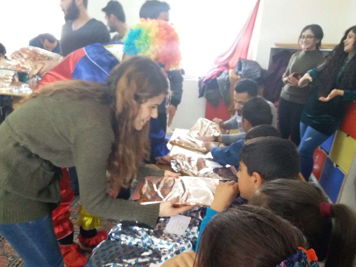 SHizmEtkilesim's tweet photo. Yelesen ilkokuluna yapmış olduğumuz kırtasiye yardımı etkinliğimizde bizimle beraber olan arkadaşlarımıza ve @siteplusco ailesine teşekkür ederiz. https://t.co/49QlXCnA4g