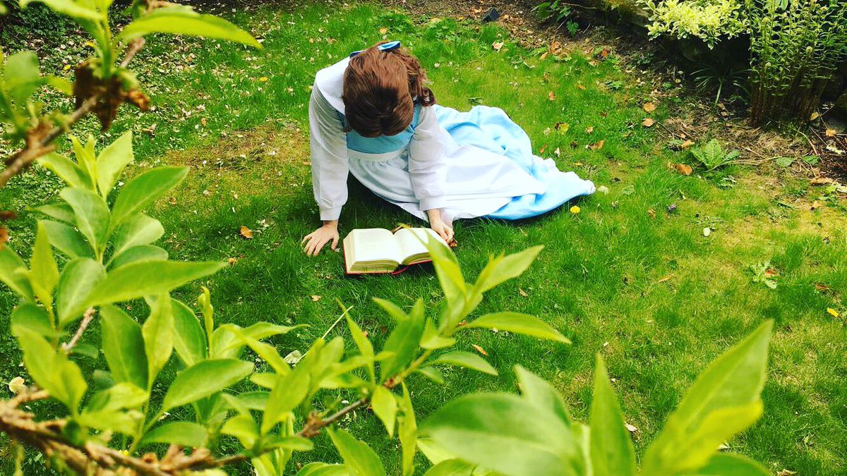 princesslpool's tweet photo. I think #WorldBookDay2018 is every day to this Princess! ✨ https://t.co/TazHp0GLFd