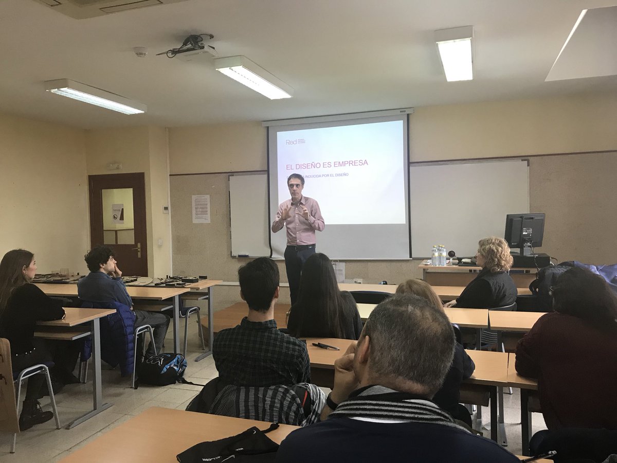cd_nebrija's tweet photo. Arrancamos el ciclo de conferencias sobre #diseñoespañol con @juanmellen, director ejecutivo de @RedAEDE. https://t.co/1vNFRTB13c