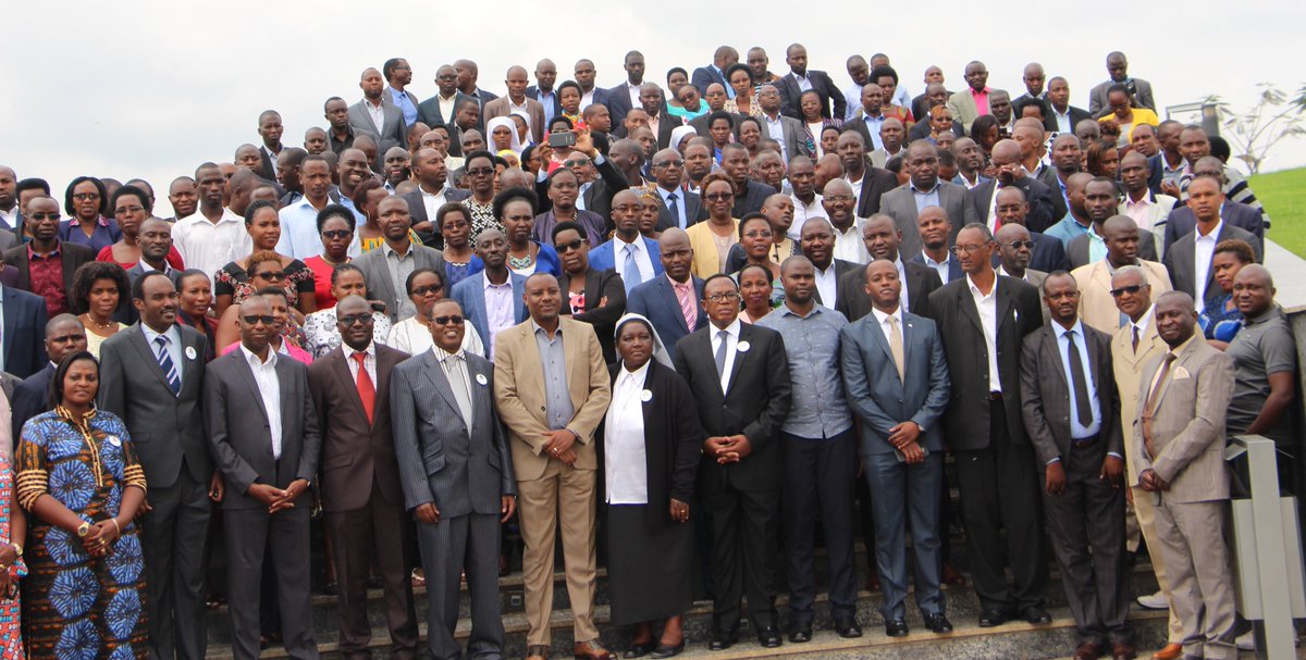 Rwanda_Edu's tweet photo. Today,Hon.Minister of State in charge of  Primary &amp;  Secondary Education,  Dr. @IMunyakazi  launches the  Heads of Schools Organizations ( HOSO) at Kigali  Convention  Center. @REBRwanda @InfoWda https://t.co/EIC8BbLFu2