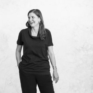 WeLoveAffinity's tweet photo. We continue our Design Leaders Series with Juliane Trummer from @mormedi  https://t.co/q93HN5BGjQ https://t.co/iPB0zyggzq