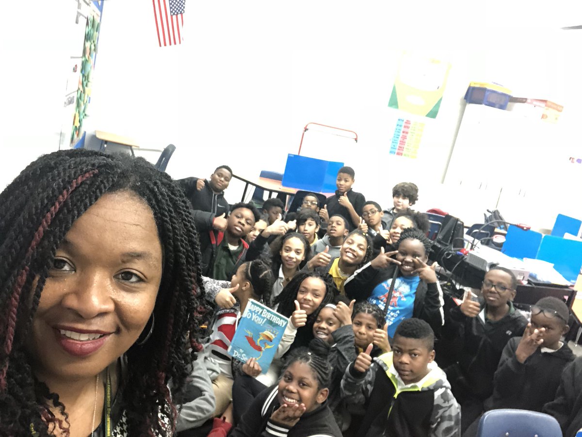 drGabrielle1920's tweet photo. I had the best time in 5th grade reading Happy Birthday to You this morning at @NSEdesotoisd https://t.co/IpERgmdVjS