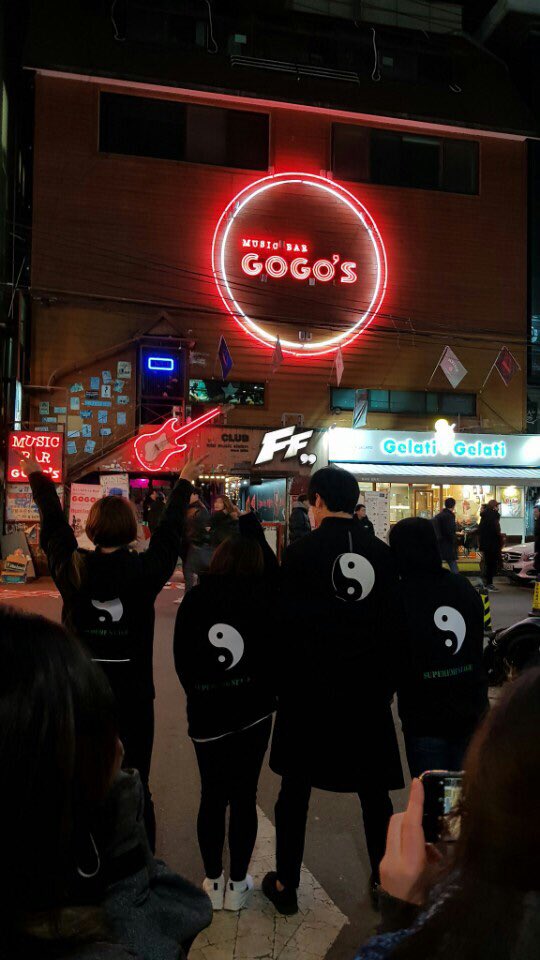 TeleflyOfficial's tweet photo. "다 함께 궁극의 경지에 도달하여 삼라만상의 조화를 이루어요!"
#supremestage #음양
#태극 #무극 #티셔츠 #후드티 #바람막이 #텔레플라이 #텔플 #telefly #김인후 #허정현 #오형석 https://t.co/5HO83rIH3H