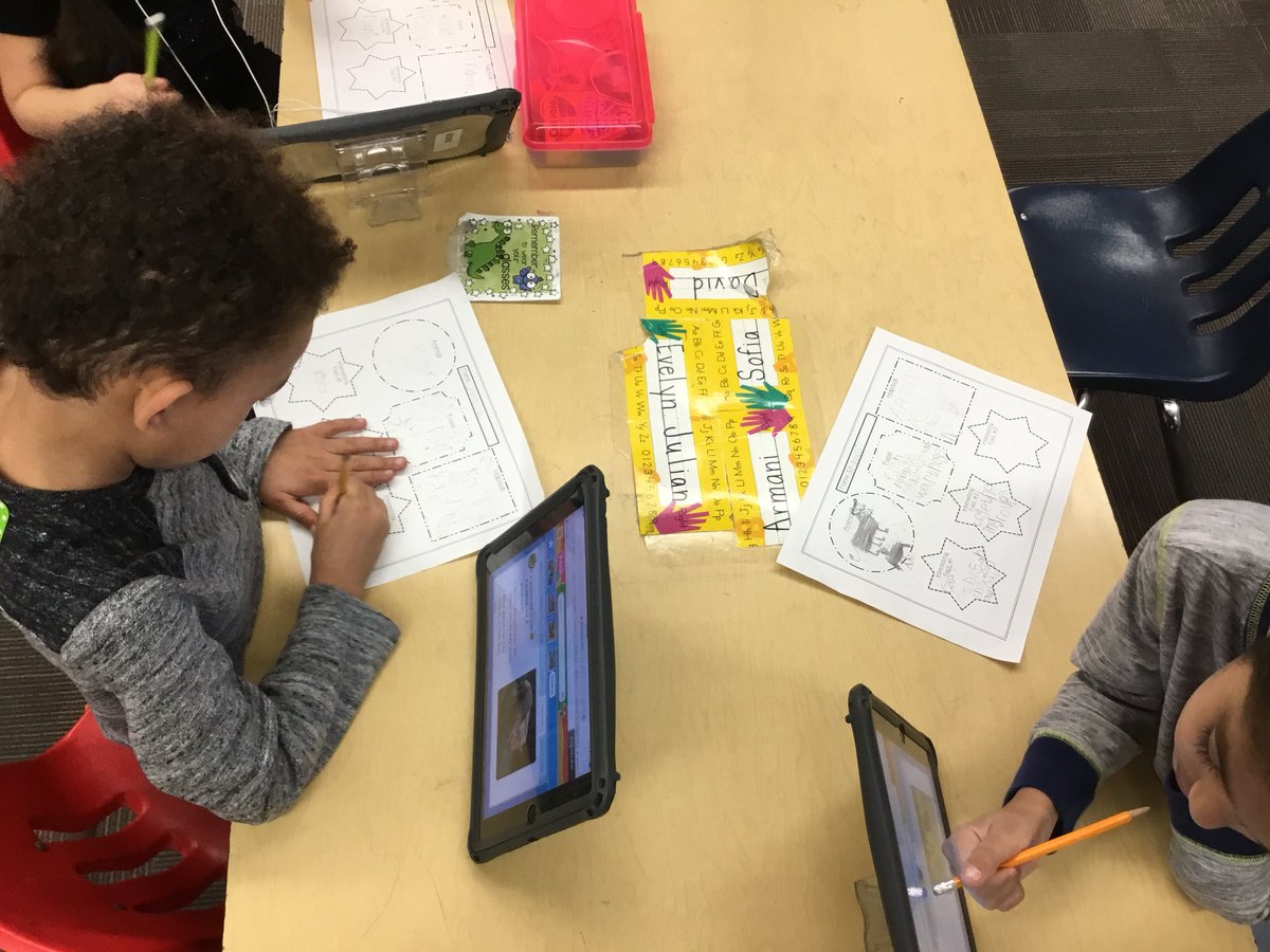 ms_lair's tweet photo. No big deal, just some kindergarteners doing their own animal research at 5 &amp;6 years old. ALL STARS ⭐️ #rockets512 https://t.co/9lelalvAJ2