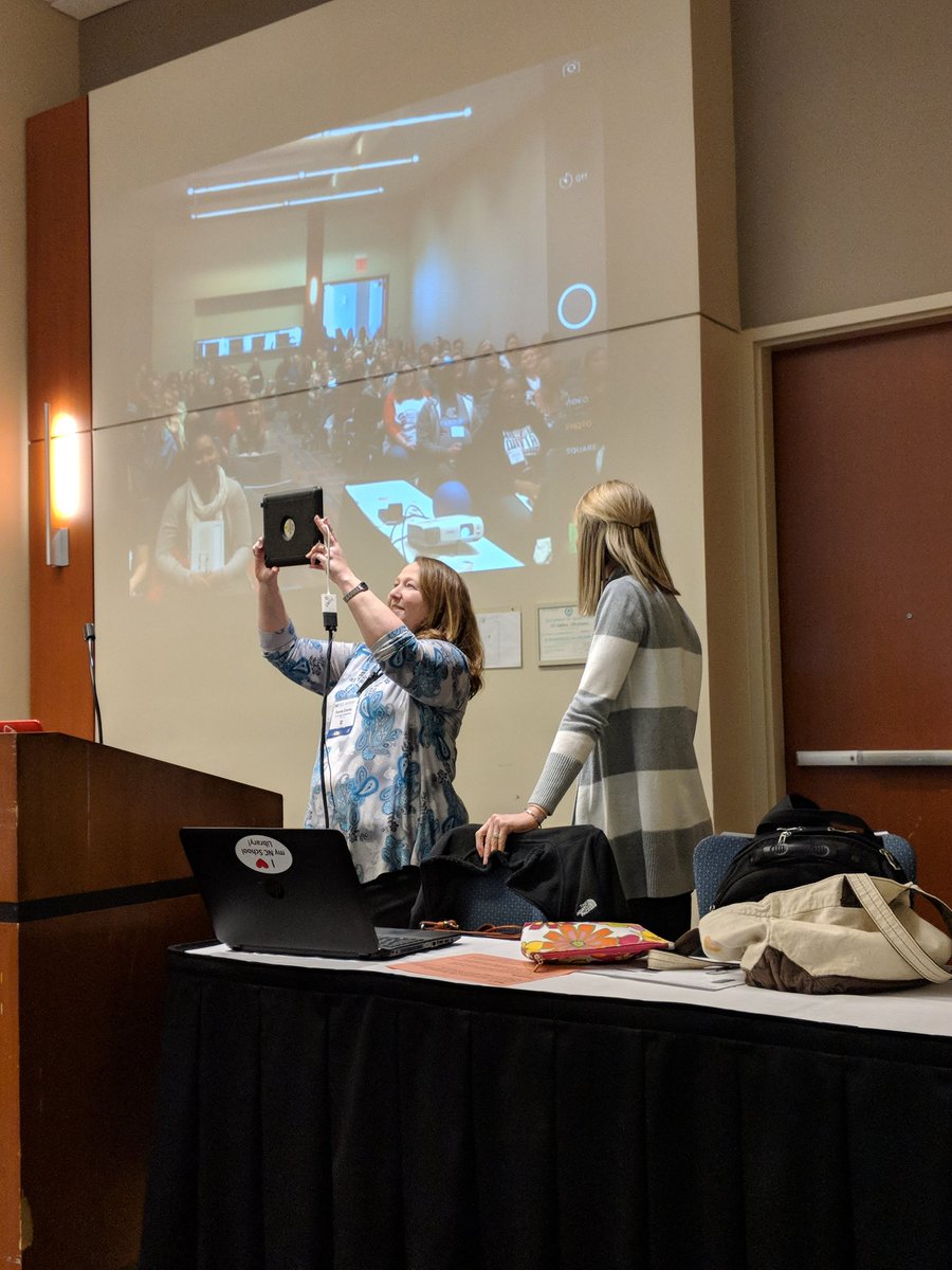 Lora Nichole tweet media