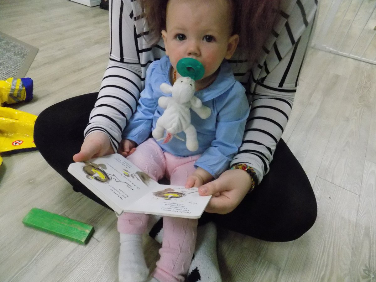 ACBabyBulldogs's tweet photo. We love our books! #ReadAcrossAmerica2018 #DrSeuss https://t.co/sg9TsgGE9i