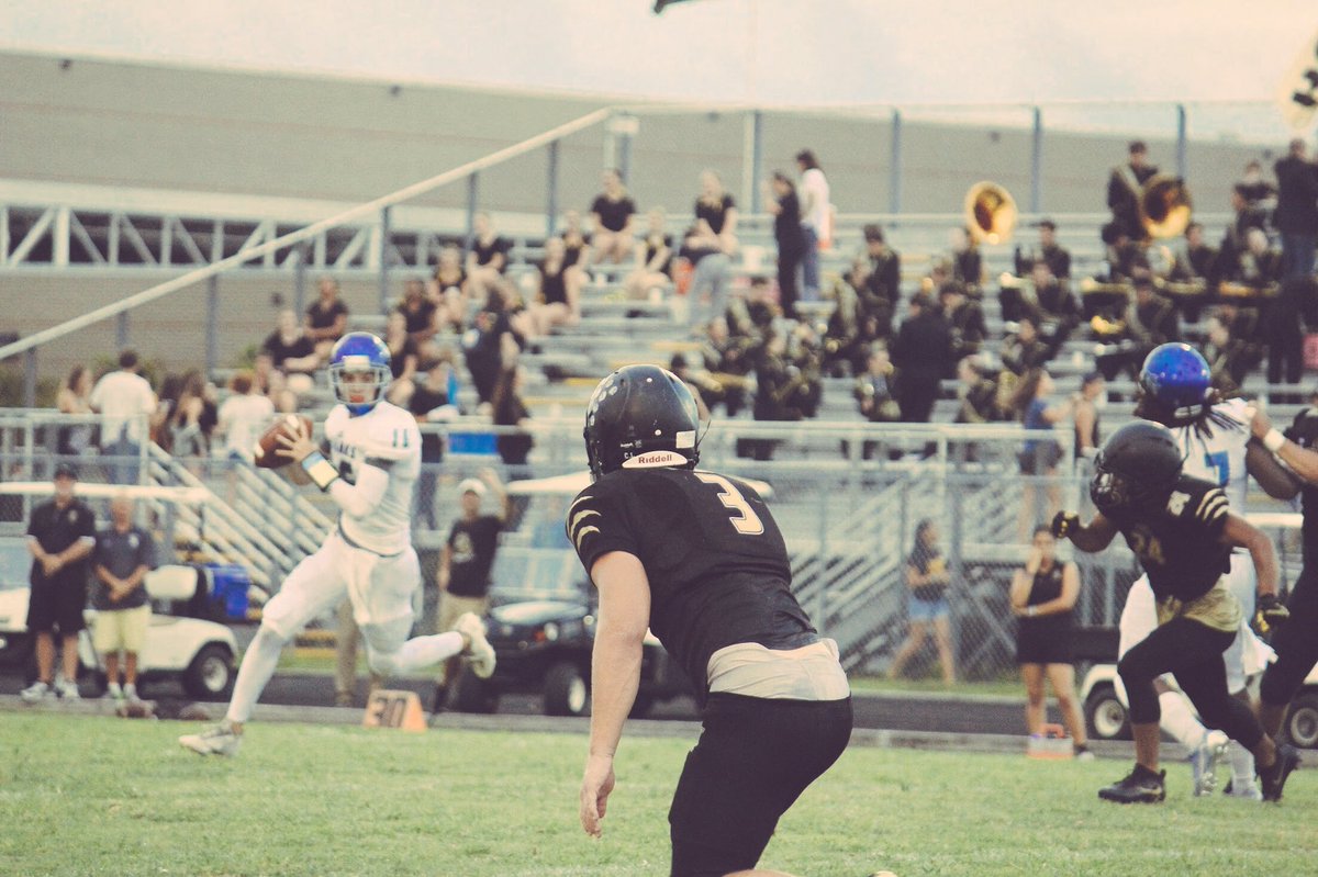 OHLionsFB's tweet photo. After posting a 37-8 season record (98-30 Career) Sr Captain @Troy_Jaffy72 will be competing for the 🏅! #GoodLuck3 #Darkside🏴State Wrestling https://t.co/QwYJthsMId