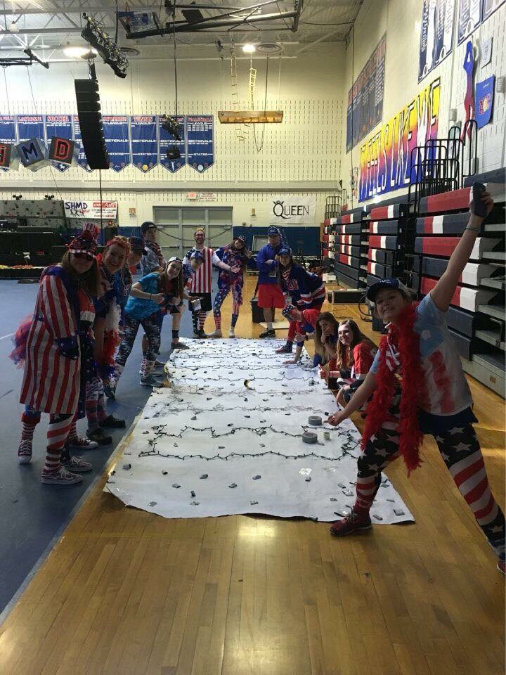 skyescacchetti's tweet photo. let’s kick off this #SHMD18 fabulous friday with some sick pics from last years red& blue day #thon #thon2018 https://t.co/EMuctg7jXH