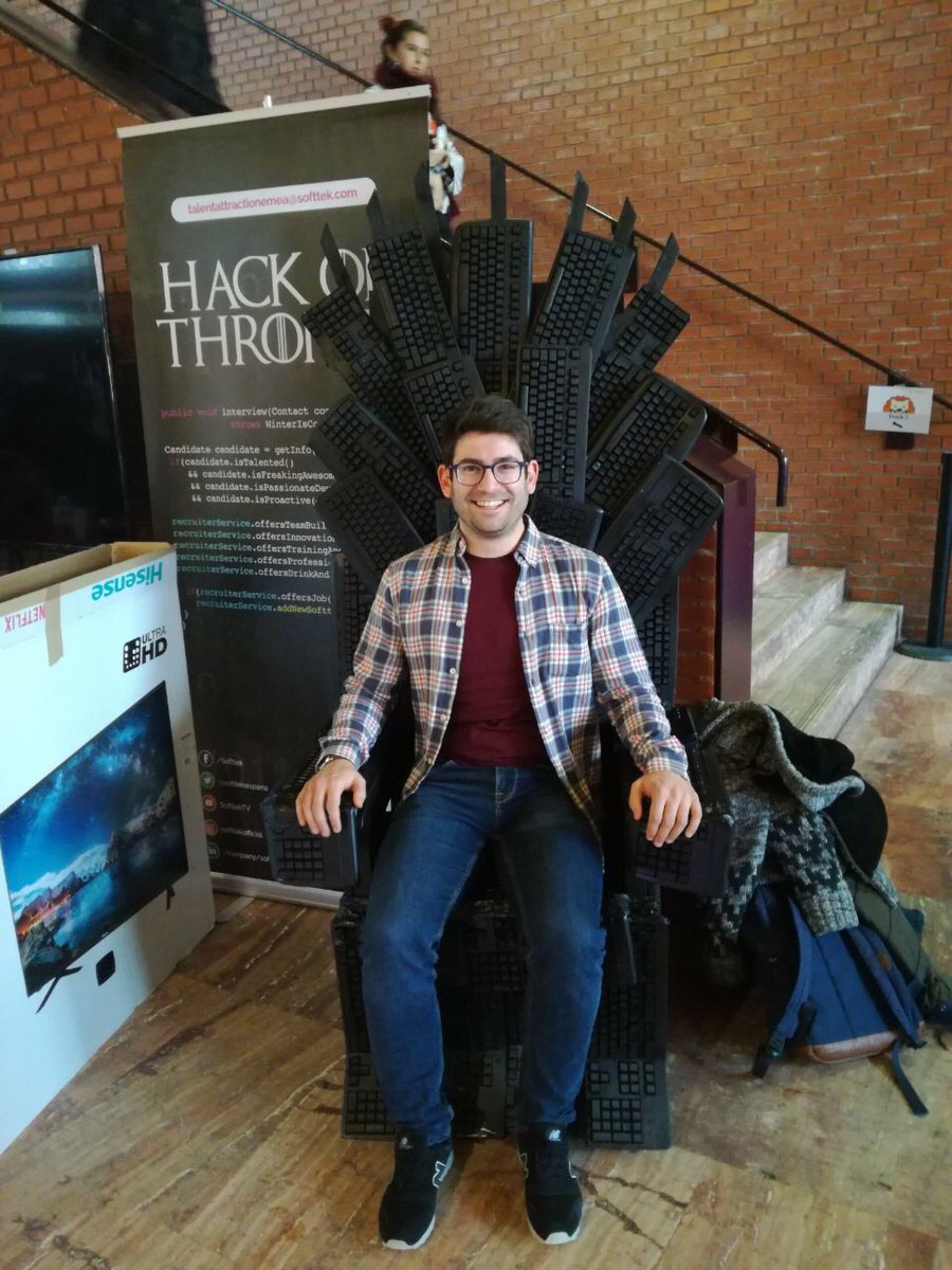 _miguel_ro's tweet image. Por fin alguien de la casa de los Rojo ocupa el trono!😂#T3chFest2018