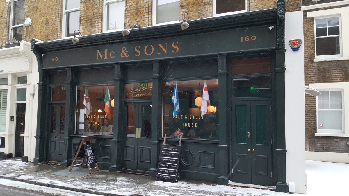BeerGuideLondon's tweet photo. 6th stop: wow, discovery of the day, @mcandsonslondon Union Street, betw. Waterloo &amp; Ldn Bridge in former Charles Dickens location. An Irish pub in London serving great beer from the likes of @boundarybrewing @metalmanbrewing @whitehagbrewery - unbelievable! https://t.co/Fr9lTcty5z