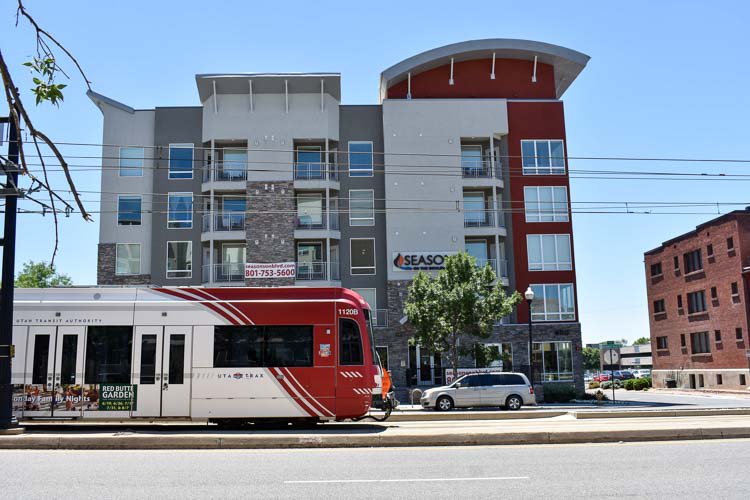SeasonsForRent's tweet photo. Ever heard "location, location, location" when looking for an apartment? Seasons Apartment is the place for you! We love the Seasons on the Boulevard's access to the city. Like or leave a comment if you love a great location. 
.
.
.
.
#slc #seasonsapartments #travel... https://t.co/5O63GxmAS2