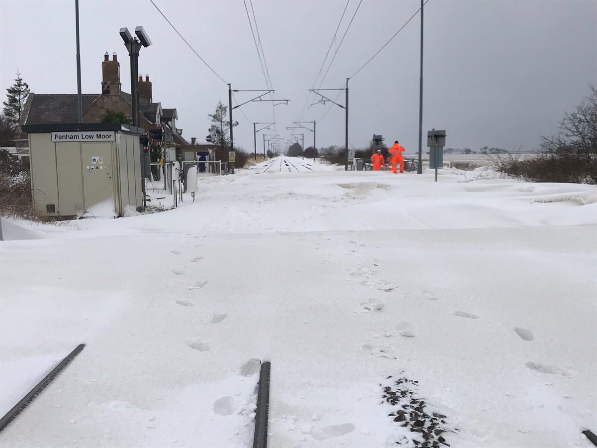 LNER's tweet photo. #VTECUpdate Check out what the @networkrail teams are working valiantly to clear between Berwick and Fenham. #Teamwork #DefeatingTheBeast 👊 https://t.co/qVnPpKV1OH