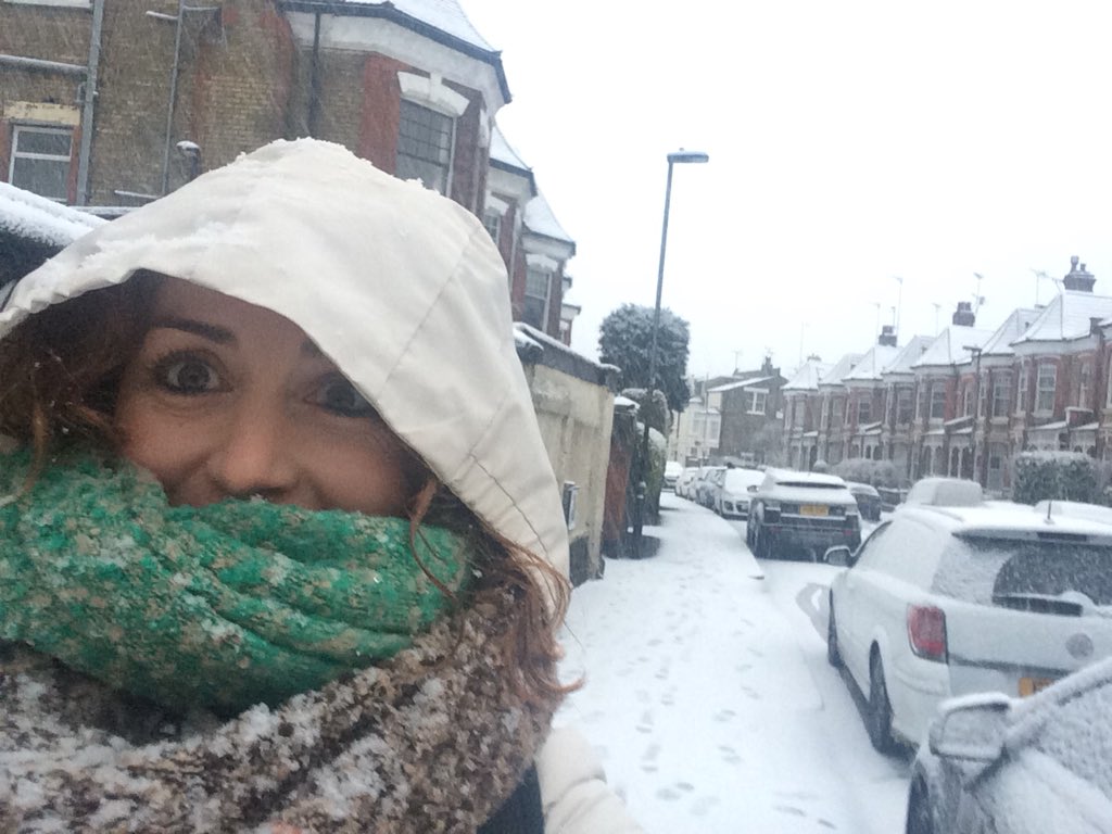 #communitynurse Davinia braving #SNOWMAGGEDDON to make sure the patients are cared for #patientscomefirst @sita_HONursing @SarahHa88622902 @WhitHealth