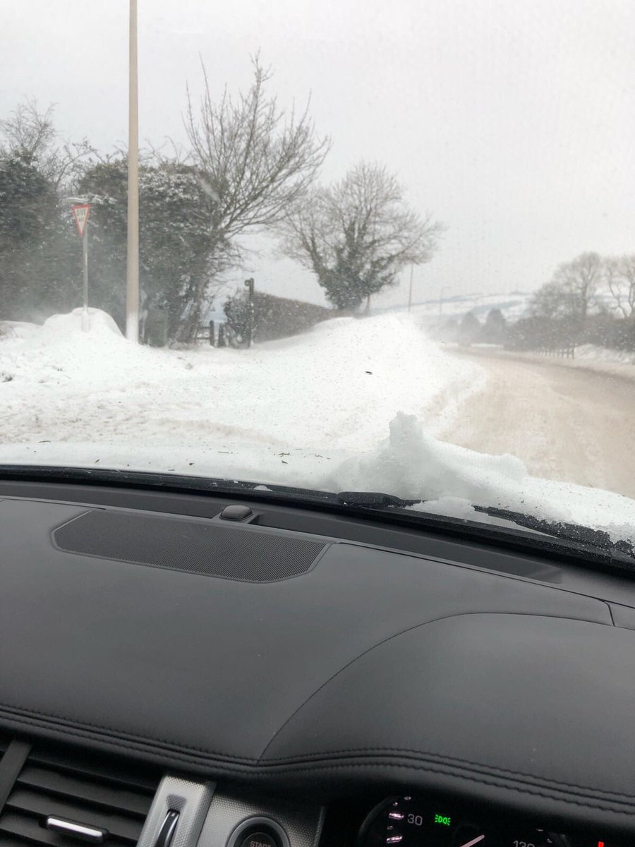 HomelifeCarers's tweet photo. Dear service users, don’t worry our #SnowAngels are on the way. If concerned please call the office 01934 422800 #beastfromtheeast &amp; #stormemma is no match for our incredible #careteam ! Thank you to our #goodsamaritans making sure we can provide essential care &amp; support needed💙 https://t.co/0jny2ACELd