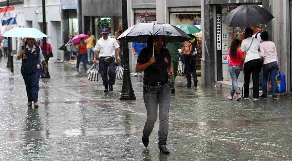 Lluvias dispersas este viernes en oriente y sur del país caraquena.com.ve/lluvias-disper…