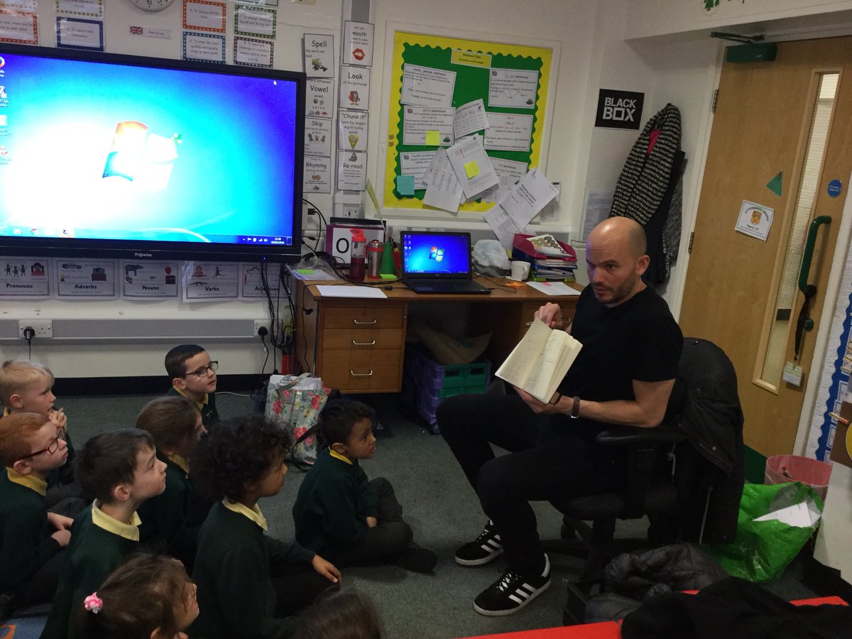 firsprimarysale's tweet photo. #Year2LT Visit from poet Matt Goodfellow#funny#fantastic https://t.co/FFK4G5aruA