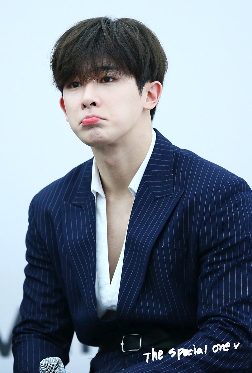 specialone0301's tweet photo. 180302 싱가풀 Press Con
#원호 #WONHO #몬스타엑스 #MONSTA_X @OfficialMonstaX https://t.co/JKV6MlmKI9