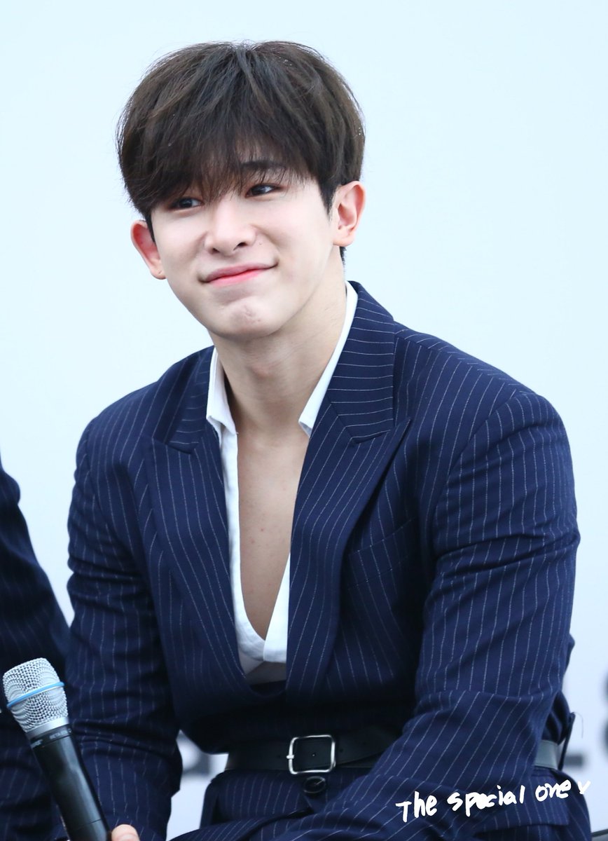 specialone0301's tweet photo. 180302 싱가풀 Press Con
#원호 #WONHO #몬스타엑스 #MONSTA_X @OfficialMonstaX https://t.co/JKV6MlmKI9