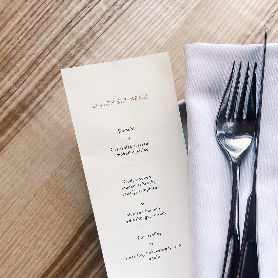 aquavitlondon's tweet photo. Staying warm and snug this afternoon - at #aquavitlondon !🌟🍴❄️ #nordicstyle #michelinstar #Friday Motivation #lunchsetmenu #detailing #nordicdesign https://t.co/ejEXnv4oNS