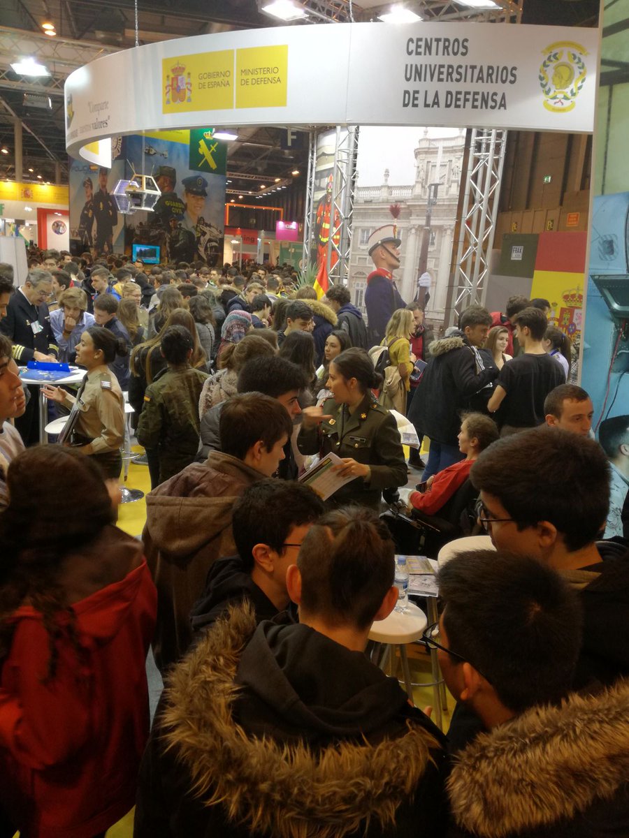 reclutamientoES's tweet photo. Estamos en la #SemanaDeLaEducacion @FeriaAula #IFEMA @feriademadrid #Madrid. ¡Ven a conocernos! ¡Te esperamos! #formación #empleo
@Defensagob @EjercitoTierra @EjercitoAire @Armada_esp @guardiacivil 
#reclutamientoES https://t.co/s2GiAZimWe