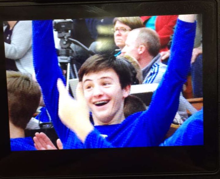 kadenatkins's tweet photo. I don’t play as much as the other guys, but I love cheering on my teammates. Go give me something to yell about #GAMEDAY #BenchMob #BenchMafia https://t.co/un6oaYOnsN