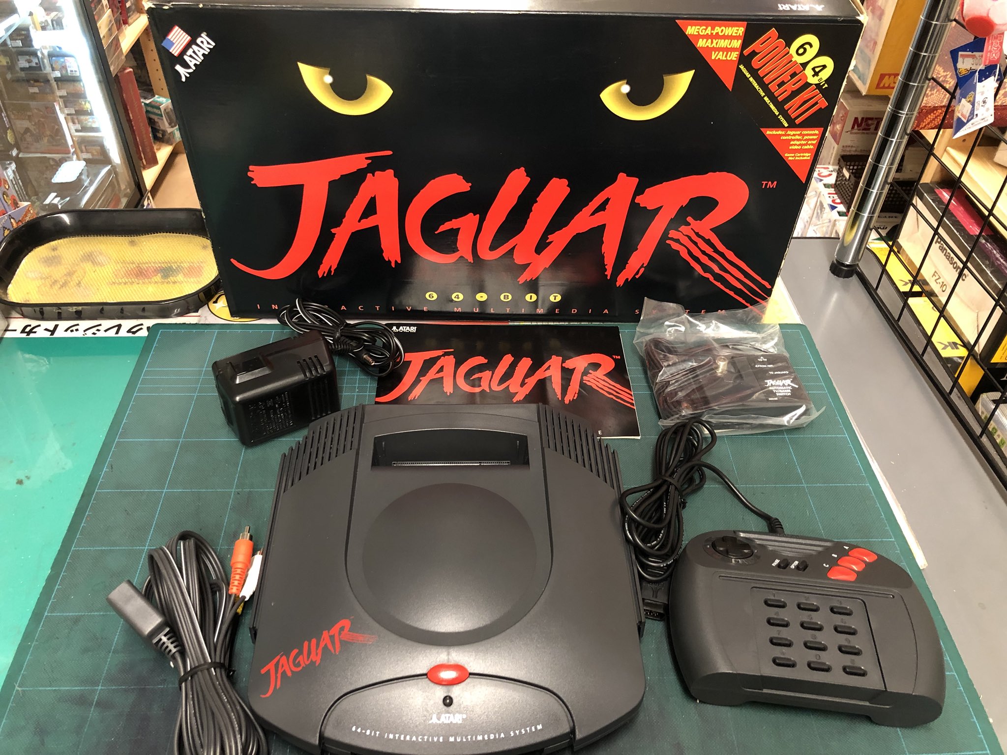 【希少品】Atari jaguar アタリ　ジャガー本体　おまけ付き 希少品】Atari jaguar アタリ ジャガー本体 おまけ付き 希少品】Atari