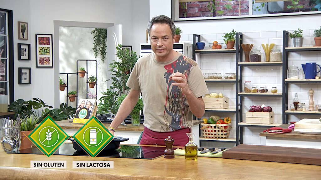 Y para terminar la semana con broche de oro - Bacalao al Pilpil de Guisantes
¿Cocináis con guisantes frescos, las lágrimas verdes, como les llaman <a href="/HermanosTorres/">Hermanos Torres</a> ?
#SinGluten #SinLactosa #TorresCocina
<a href="/canalsingluten/">Canal Sin Gluten</a> <a href="/LaCocinaVerde/">Cocina Vegetariana</a> <a href="/Sinlactosa_MAD/">Madrid Sin Lactosa</a> @tomateblog <a href="/famalap/">Marisa Famalap</a>