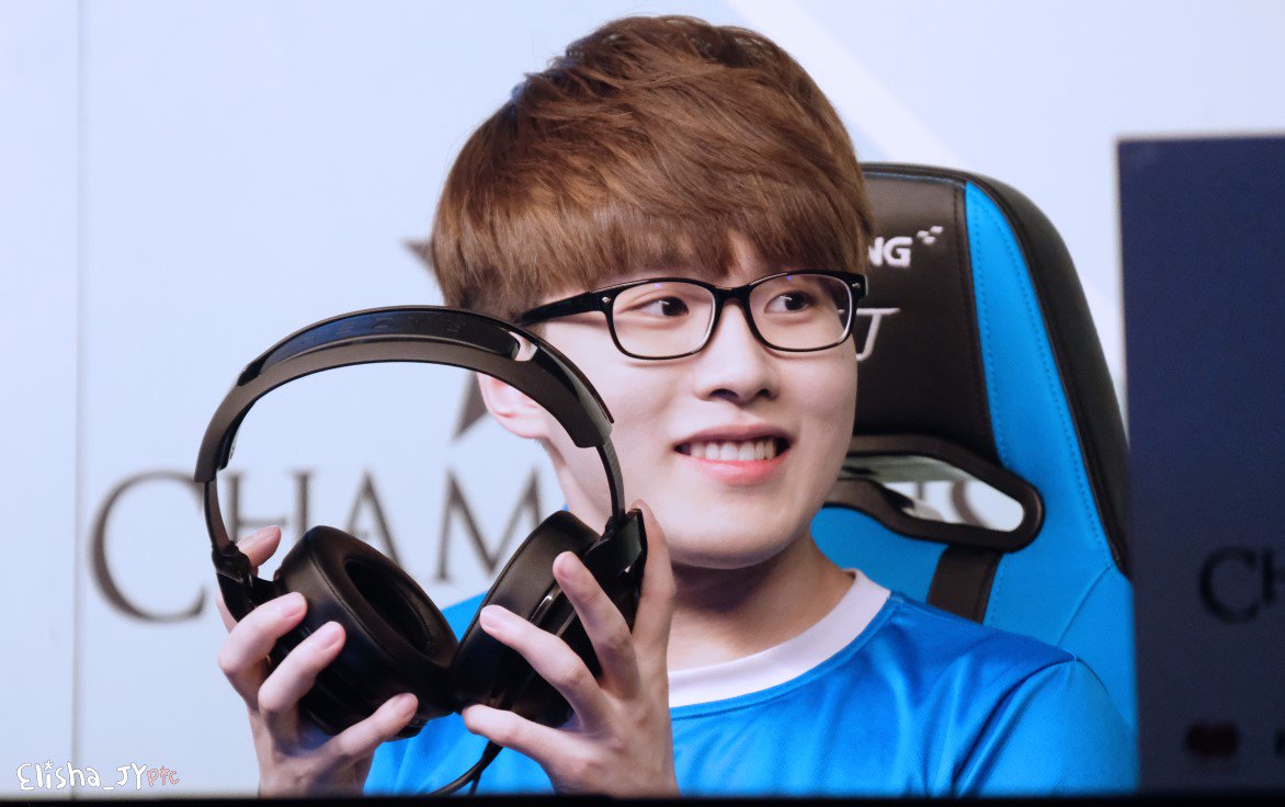 Elisha_JY_pic's tweet photo. 170716 LCK 17 summer
#MVP_Beyond #비욘드 #김규석
이 사진 너무 예뻐서 너무 자주 보여드린거 같긴한데
정작 사진계에 없어서.. ☞☜
예쁜 사진은 여러 번 보세용😍 https://t.co/WukrfUNgNy