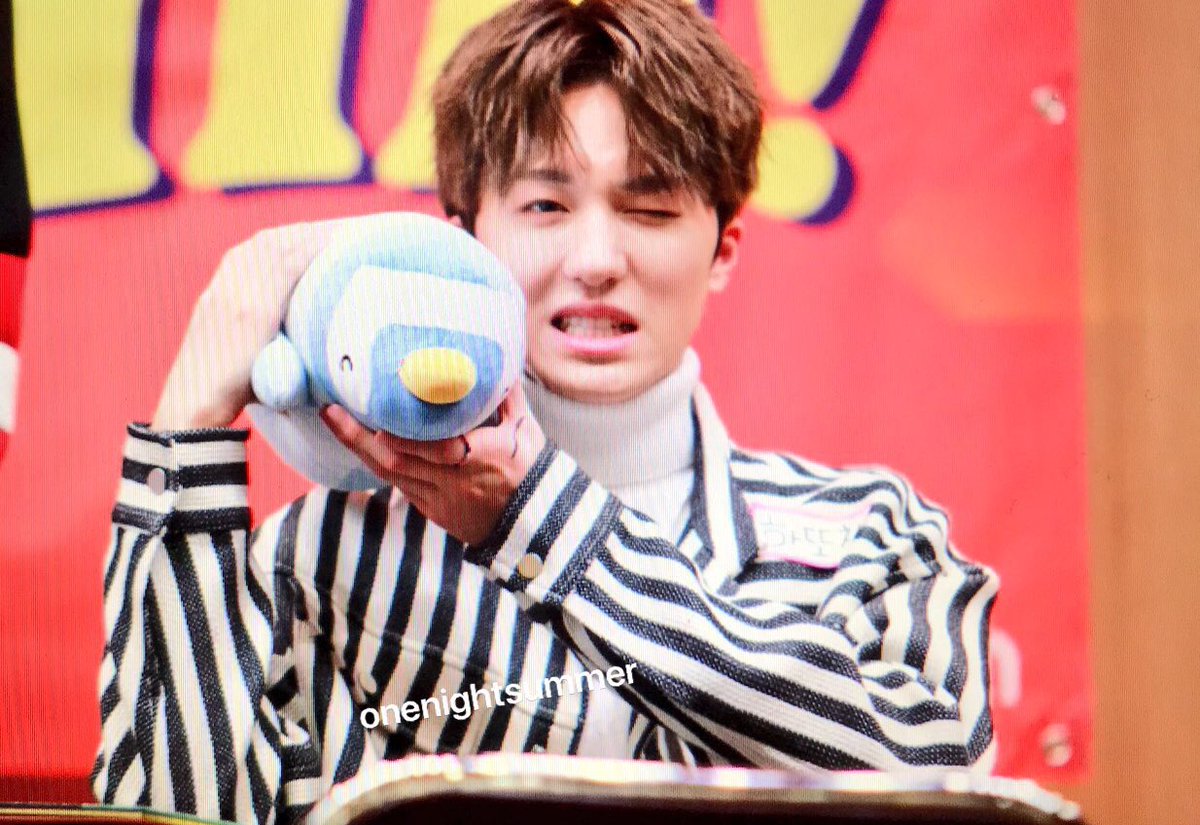 OneNightSummer's tweet photo. [프리뷰] 180302 합정 팬싸 😇

ㅎ 우리 천사 귀엽다 ✨💕

@SF9official 
#찬희 #에스에프나인 #맘마미아 #CHANI #SF9 #SF9_MAMMAMIA #チャニ https://t.co/oZK3SmI7PC