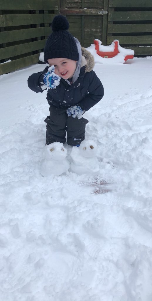 debby_glasgow's tweet photo. When your 3 year old tells you hes made @antanddec #lifesizemodels #jake #snowday3 @itvtakeaway 😂⛄️😂 https://t.co/SNr4dZAEQH