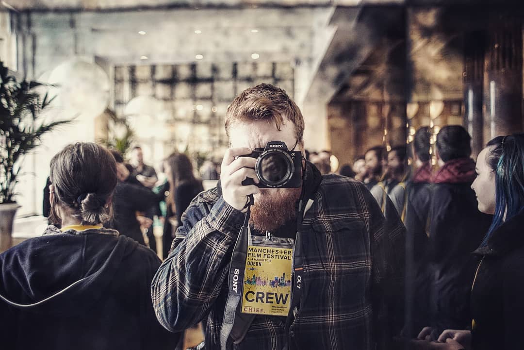 KennethJamesUK's tweet photo. Me taking photos with my A7sii at maniff film festival. I'm loving it! π πΈπ¬π½
#maniff #manchester #filmmaking #filmmaker #filmfestival #maniffest #manifffilmfestival #odeon #cinema #selfie #sony #a7sii #imhavingthat https://t.co/OyAFnQQWaT