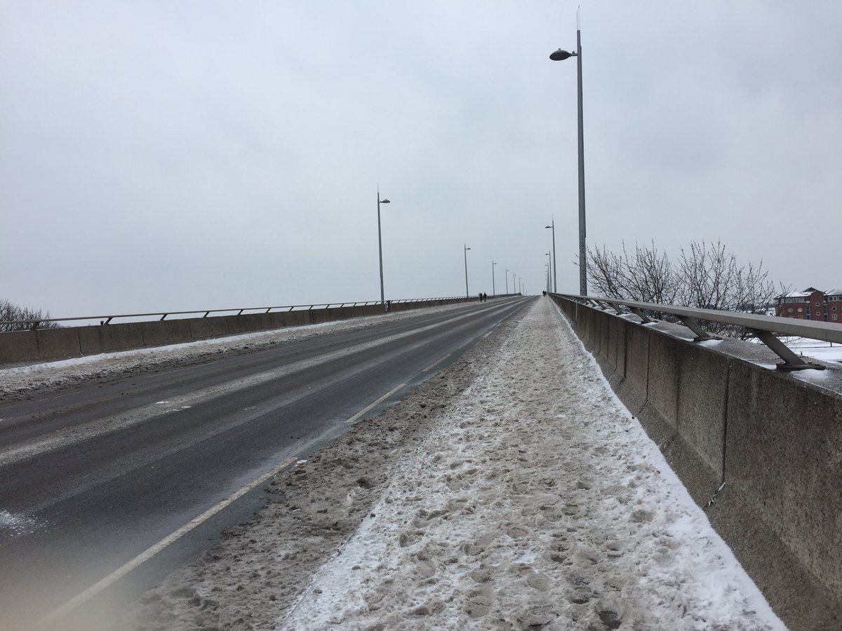 Mousy1985's tweet image. Current state of the itchen bridge #Southampton #itchenbridge