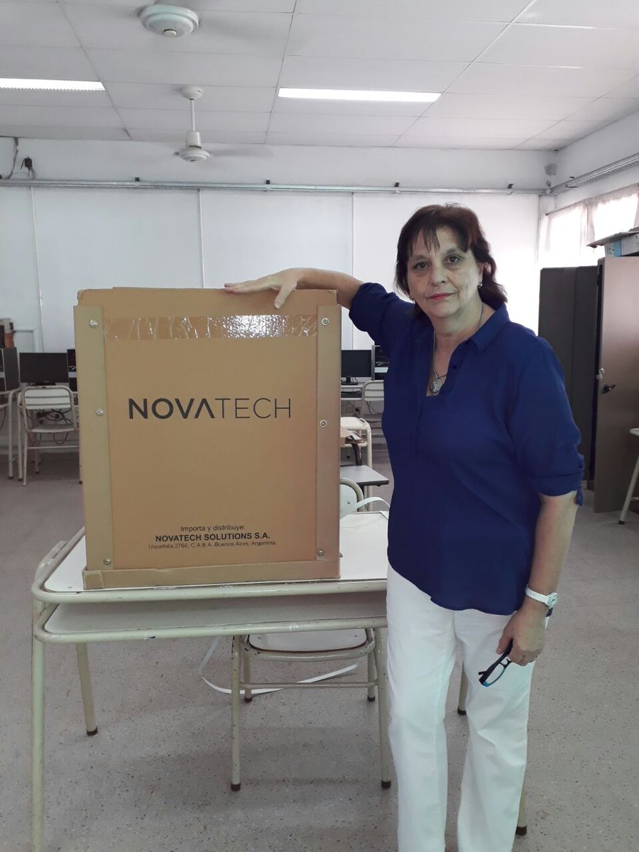 EdTecnicaBA's tweet photo. #TÉCNICA🙌🏼 seguimos entregando Impresoras 3D para equipar las escuelas. La R12 esta lista para comenzar a usarlas @eestn1sanpedro #EESTN1 #Ramallo y en #SanNicolas la #EESTN3 Y 5 @DPETPba @copretBAok @gfalvarez @EEST https://t.co/Vz8layx1cm