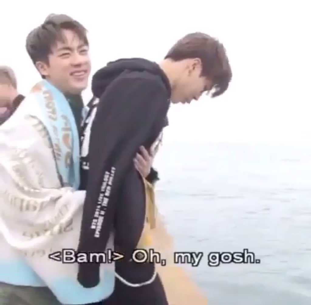 _Jinislife_'s tweet photo. Jin is life 😍😍😍😘🤗🤗😒

#jinislife #kimseokjin #JIN #iHeartAwards #BestBoyBand #BTS @bts_twt @UKBTSARMATION @kled2020 @JlNPIC @jinpics @KimLenaJinn @jinkookisreal @jinkookisreal @jinKissLetsgo @OhSeokJinn @PrinceJin_BTS @yayeveryone @BTS_twt_Jinn @KimSeokjinSpain https://t.co/PKz08qLlWj