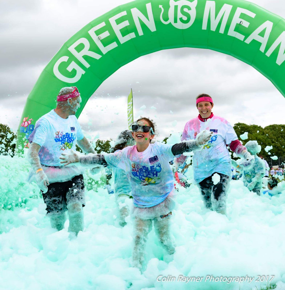 elhospice's tweet photo. We have the perfect thing to give you the #FridayFeeling @bubblerush5k is coming to East Lancashire and we don't want you to miss out! This bubble-tastic day is sure to make you burst with excitement! Register today - https://t.co/Ur9Njg11k9 #ELHbubbles #bubblerush5k https://t.co/ApcZD4D5ks