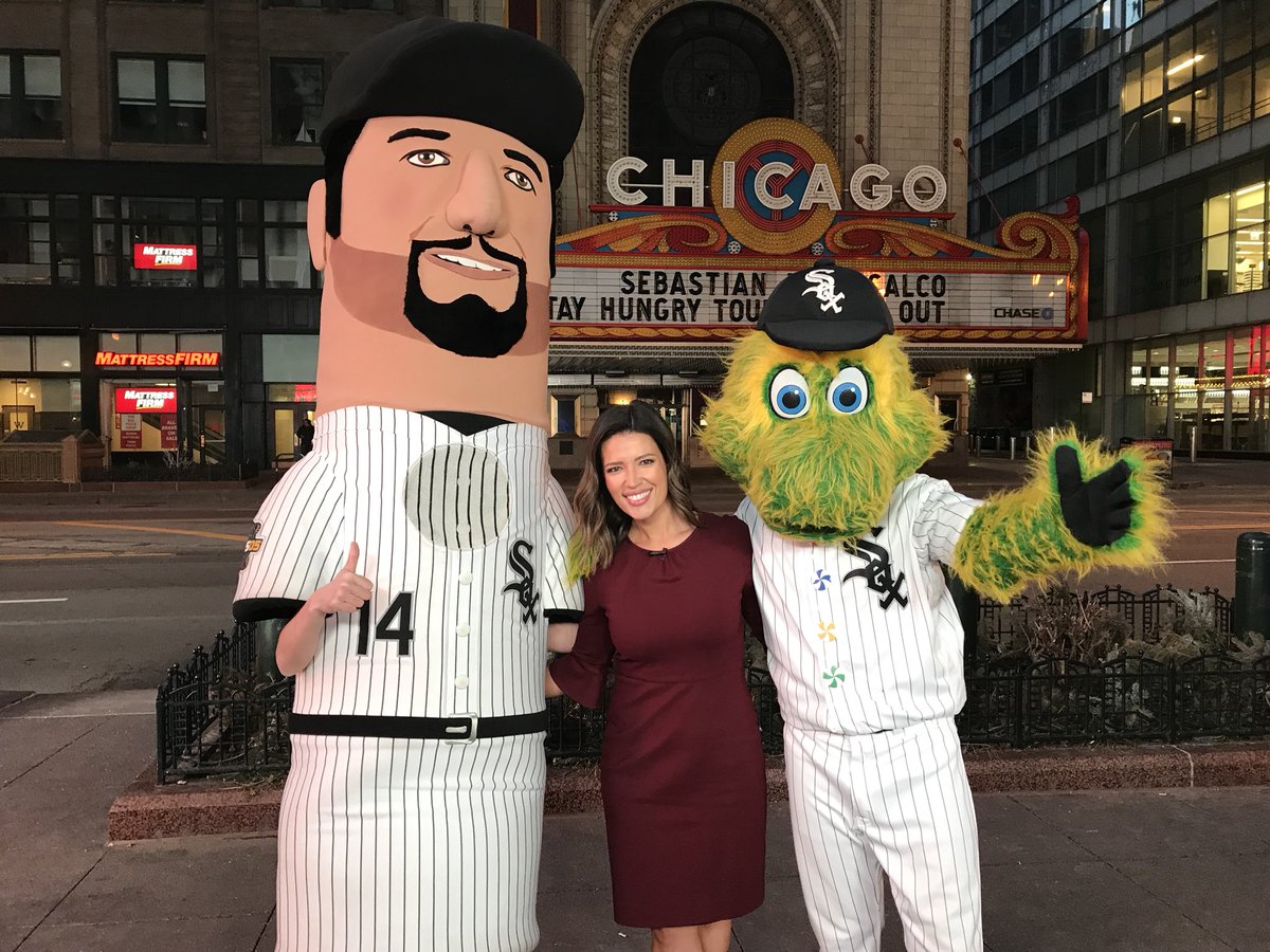 Chicago White Sox on X: .@Southpaw and Paulie are up bright & early  getting ready for single game tickets to go on sale at 10 AM!   / X