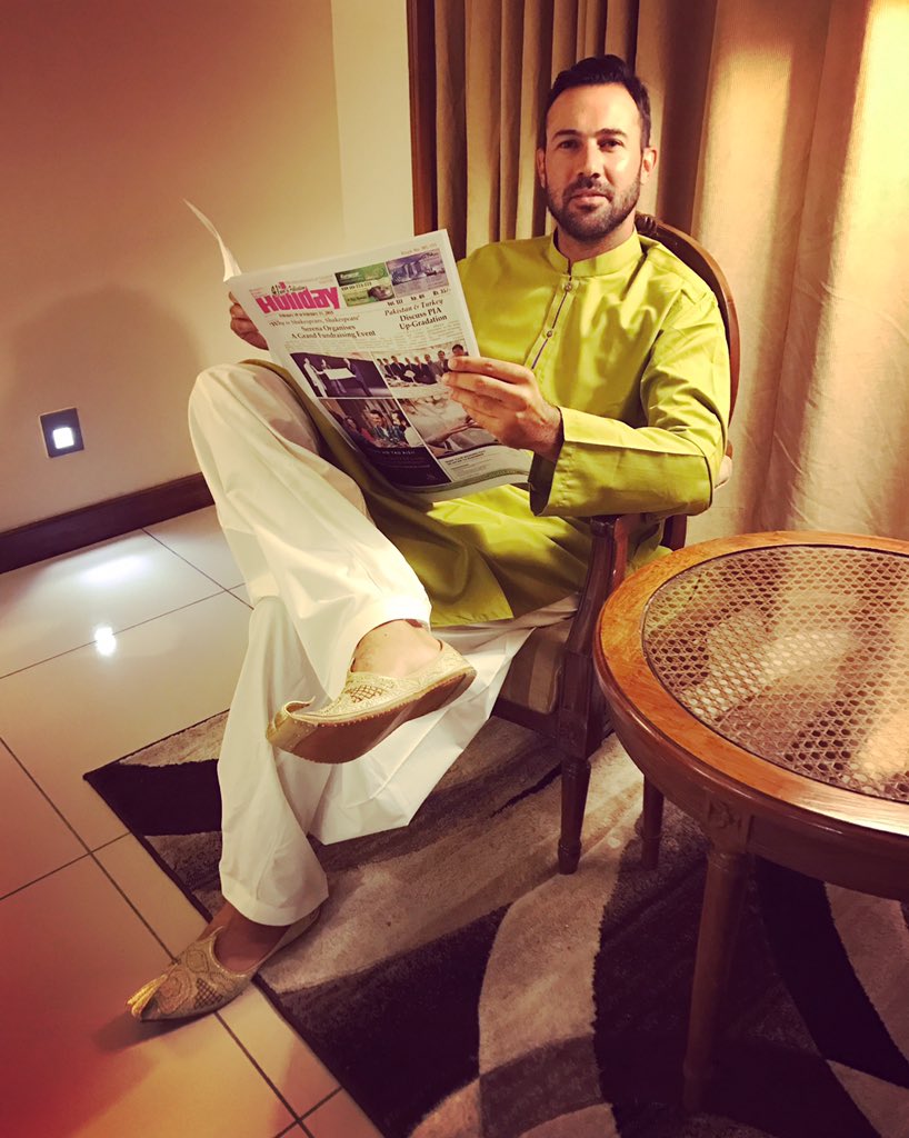 RassieP23's tweet photo. Did anyone say #chai ☕️...? •
•
#Maazjee
#chapala #Khussa
#Kameez
#Shalwar
#Pakistan
#HighStreet
#fashion https://t.co/8e5SlRJHfM