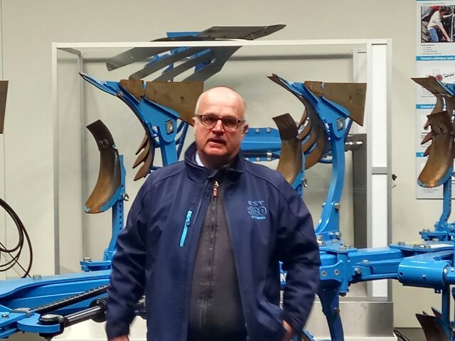 DirkSchaar's tweet photo. Standard #Gleitlager #iglidur G von @igus_HQ halten den extremen Bedingungen in der #Landwirtschaft stand. Hier eingebaut im Pflug der Firma #Lemken aus #Alpen #igus @lemkenmidwest #vfv18 https://t.co/oaUhpjlXsR