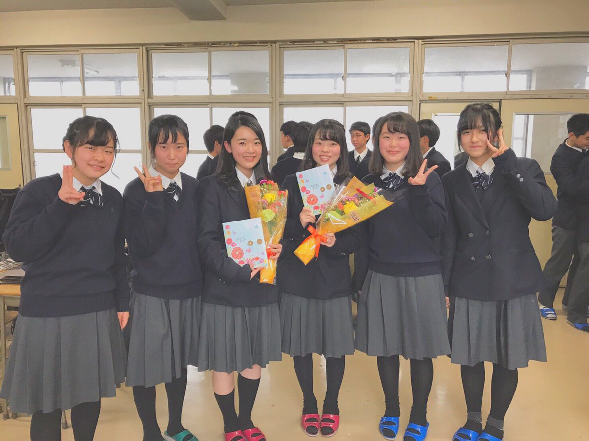 PqXjc's tweet photo. ◎ 卒業式

ご卒業おめでとうございます☺️
優しくてかっこよくてかわいくて面白くて最高な先輩方だいすきです！

先輩方に出会えて本当に幸せです！
これからもずっと応援してます！！
ありがとうございました！
ずっとだいすきです！！❤︎ https://t.co/YpxfJotdQf