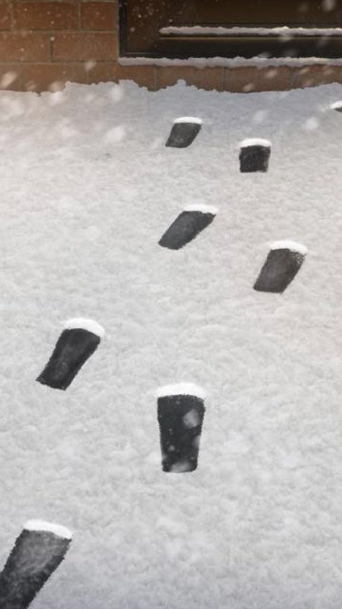 HitmanHatton's tweet photo. The snows terrible outside my front door. #rickyfatton #guinness https://t.co/E9HVJTlJ5s