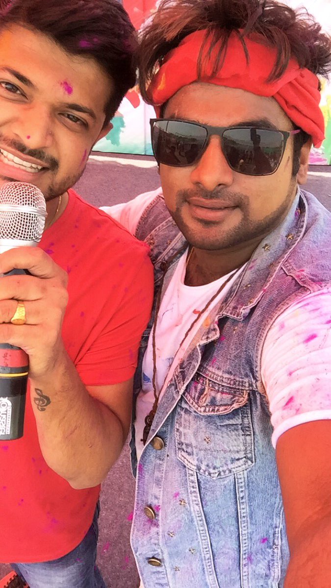 RJChaitu's tweet photo. About today's holi event #hosting #pickari #legendevents @anudeepdev #sameera #yadamaraju 🕺🏻🎤🎉 https://t.co/j7f5LpBycC