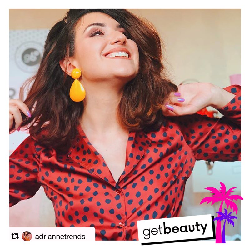 GetBeautyParis's tweet photo. Est-ce que tu as vu la dernière vidéo 100% mode de @Adrianne1705 ? Mets 😉 si toi aussi tu adores son décor ! 😍 #getbeauty #video #mode #fashion https://t.co/IjUGOV4Ef6