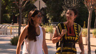 __Asieslavida's tweet photo. Seguimos conversando con @lorebosch y llegamos a la casa de Cristina de #SolteraOtraVez3 para descubrir su papel como Fabiola "la negra rica" @barbararebolle @CANAL_13C https://t.co/obnrPQRQx2