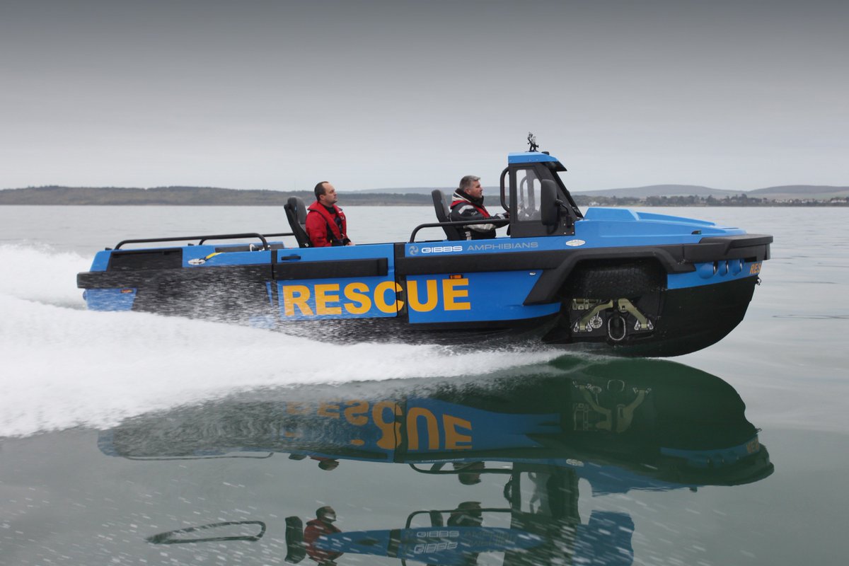 GibbsAmphibians's tweet photo. Water is a drag but Gibbs has been the 1st to make amphibious vehicles capable of over 30mph on water. #drag #gibbs #amphibiousvehicles #quadski #humdinga #biski #technology #innovative #engineering #fastonwater #fasteronland #boat #car #motorbike #quad https://t.co/AxAtR0DCR1