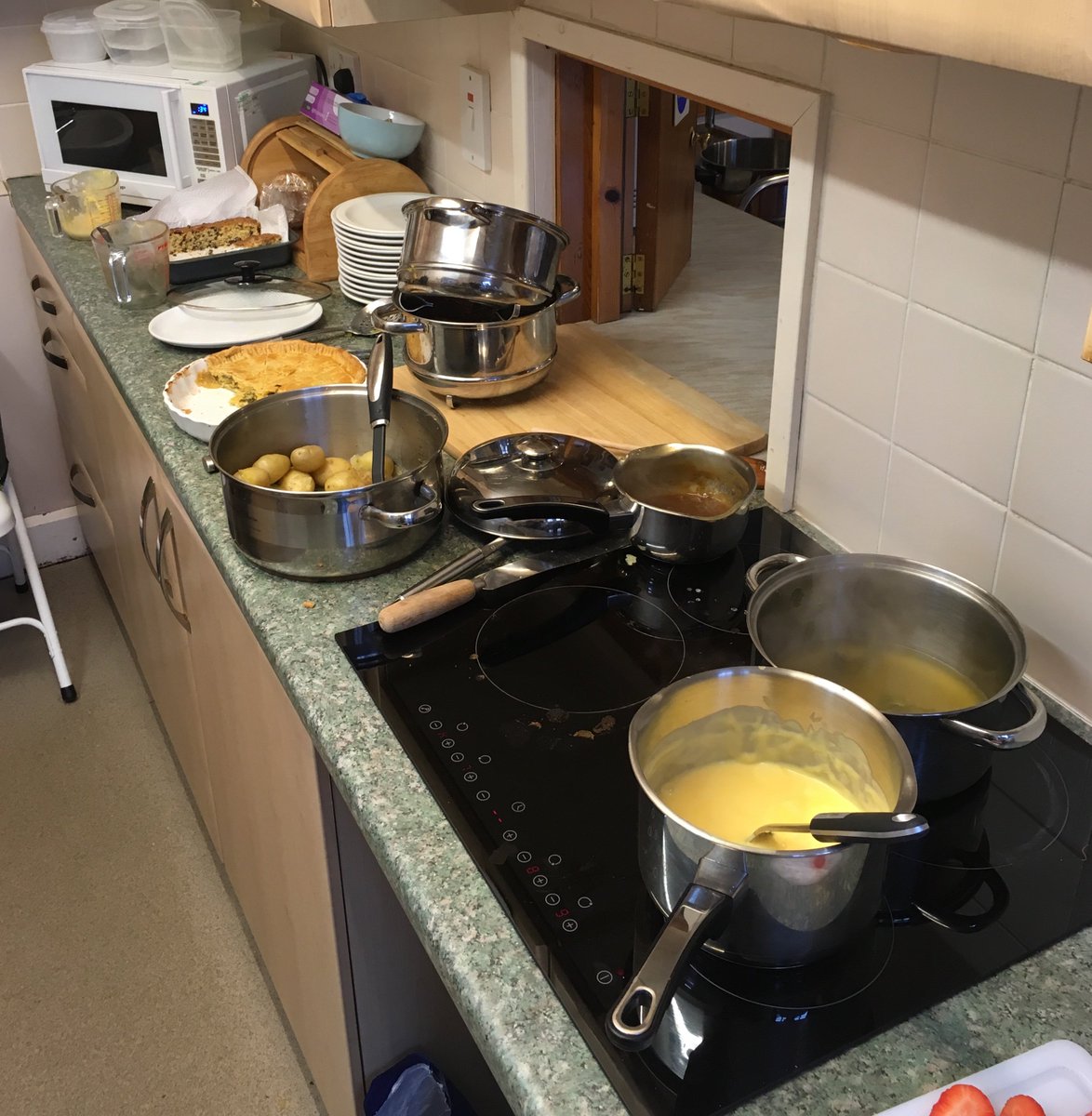 ConcernWad's tweet photo. @BBCCornwall A huge thank you to our amazing volunteers who have been cooking up warm meals today for all at the centre #SnowHeroes Please note that due to the conditions the centre will be closing at 2pm today. https://t.co/FLXoAgD6hC