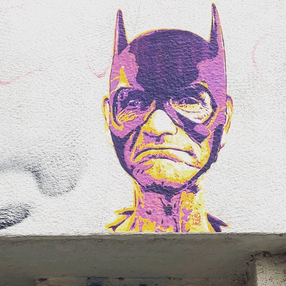ComicBloggerin's tweet image. Grandpa Batman 👴🏻🦇#KölnEhrenfeld #NerdyStreetart