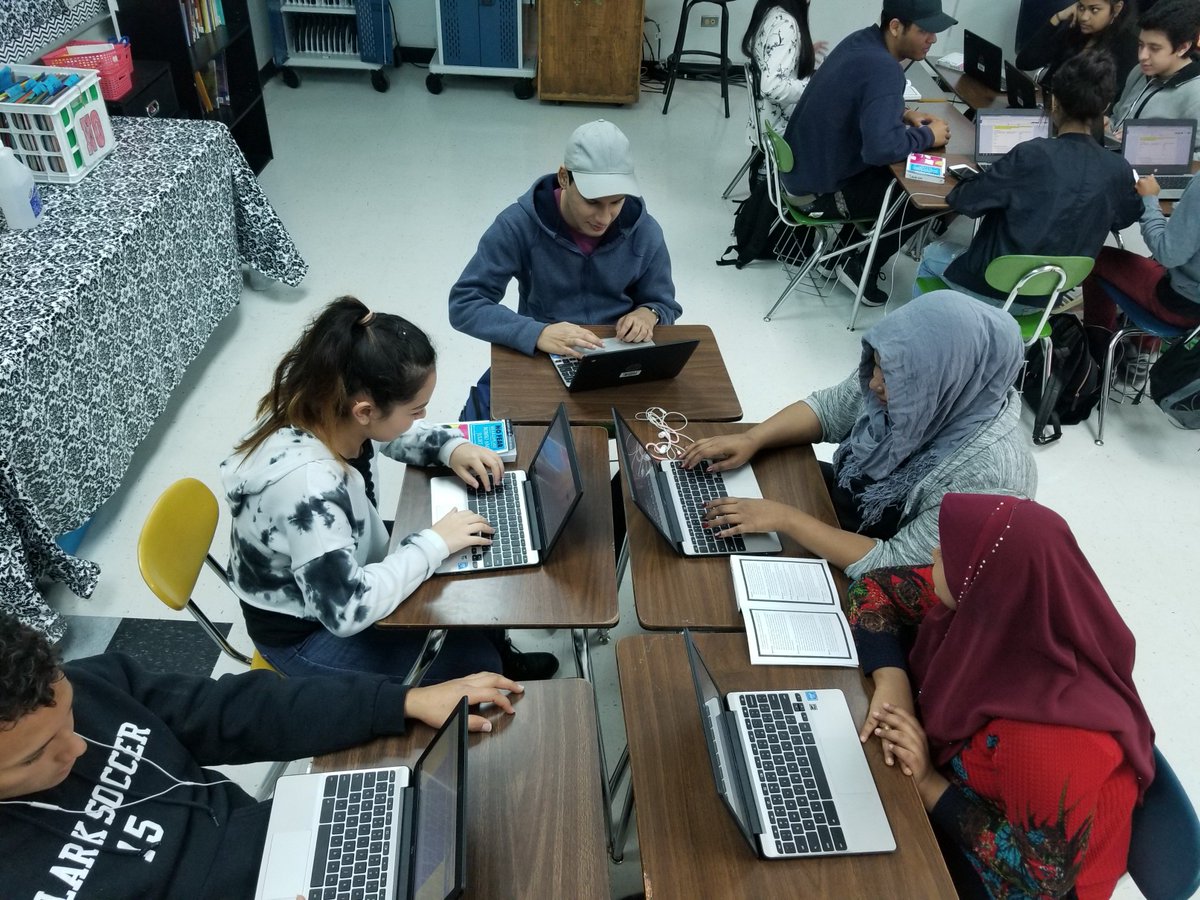 ZambranoClarkHS's tweet photo. Future thespians and playwrights at work creating Act 6, Scene 1 of #RomeoandJuliet. Rockin' the #collaboration using #GoogleDocs. #mystudentsarethebest #linguisticdiversity #ClarkESL #Shakespeare #ClarkTexas #NISDInspired ππ https://t.co/H93eMZYO5H