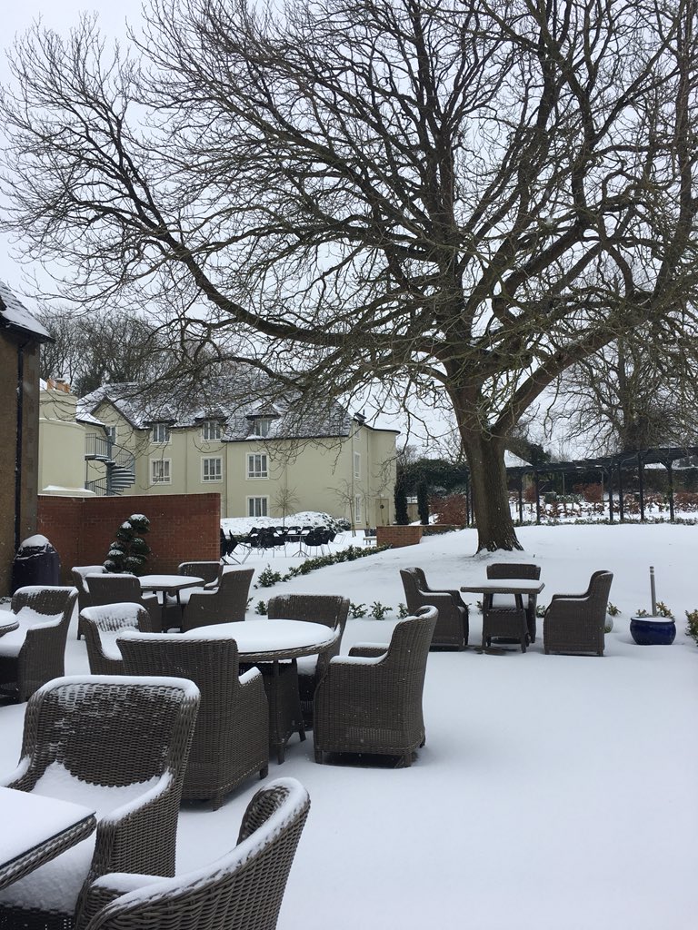 TheSudburyHouse's tweet photo. Our patio looking pretty ❄️ https://t.co/zVsPOLfwMv