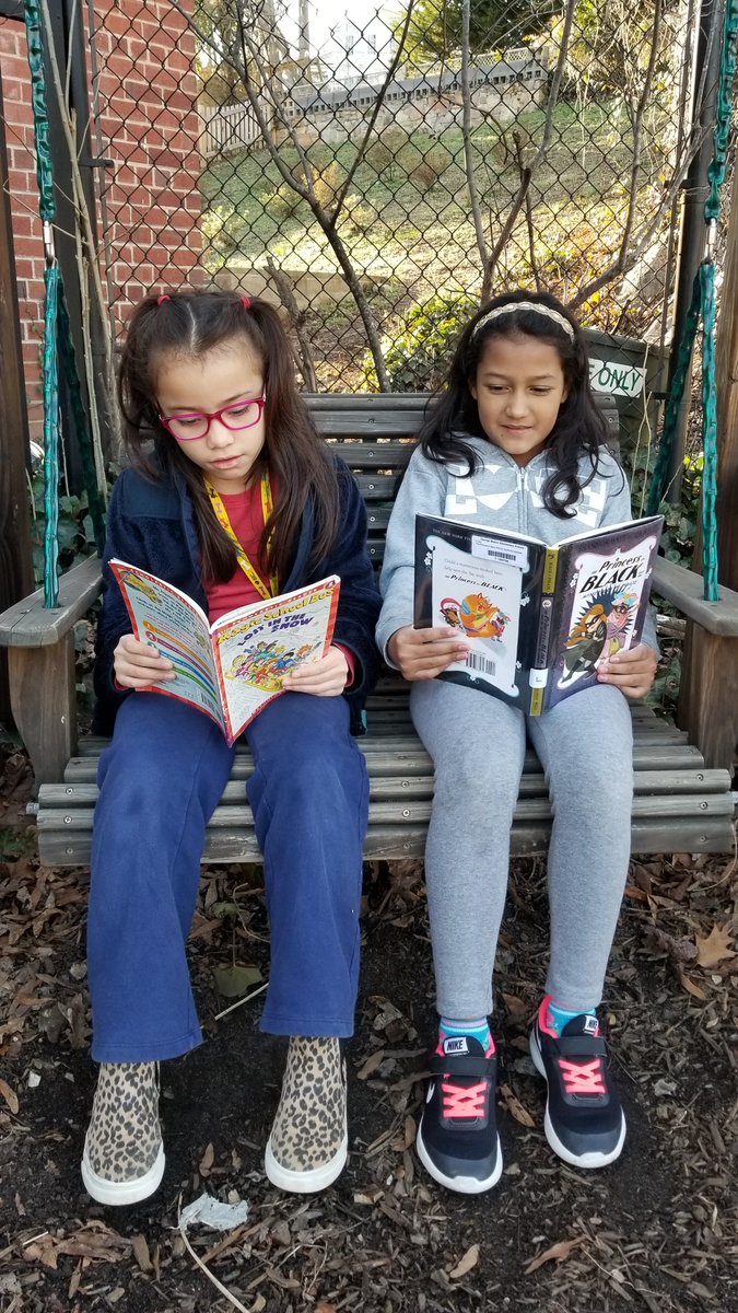 CommunityLdgngs's tweet photo. It's #ReadAcrossAmericaDay and our kids in the #youtheducationprogram are lovin' it! Check out more about this celebration of literacy and learning here!
https://t.co/K4Nxam7ibz https://t.co/51BhJeBLjd